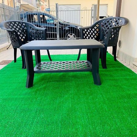 Appartamento Piano Terra San Benedetto del Tronto Kültér fotó
