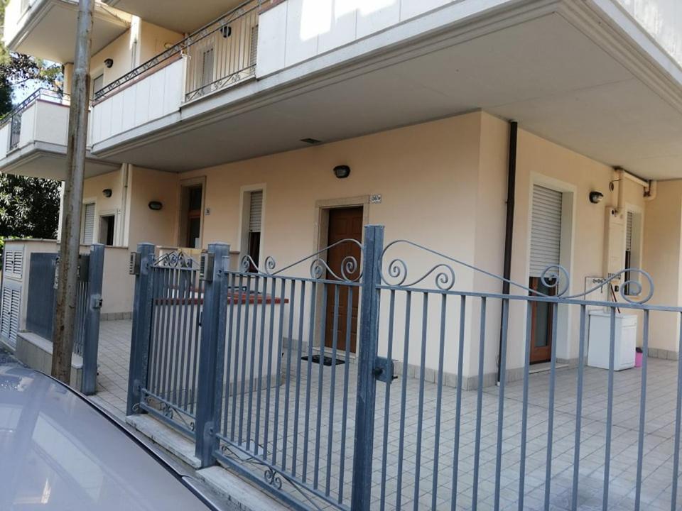 Appartamento Piano Terra San Benedetto del Tronto Kültér fotó